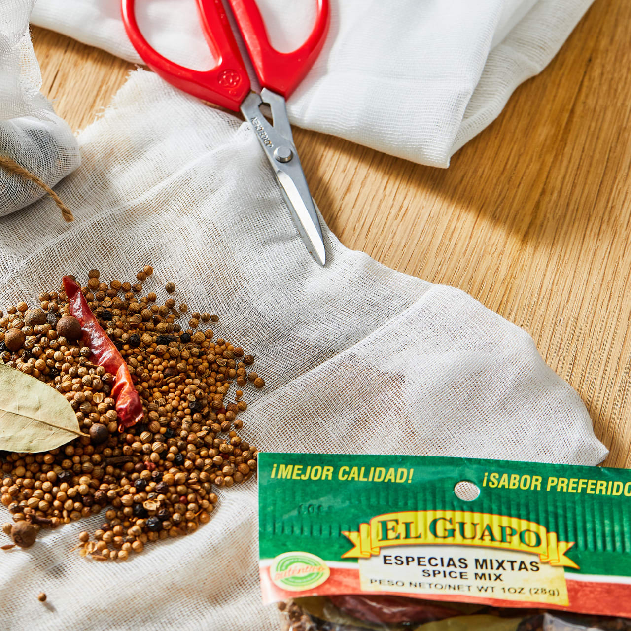El Guapo® Spice Mix (Especias Mixtas), 1 oz - Image 2