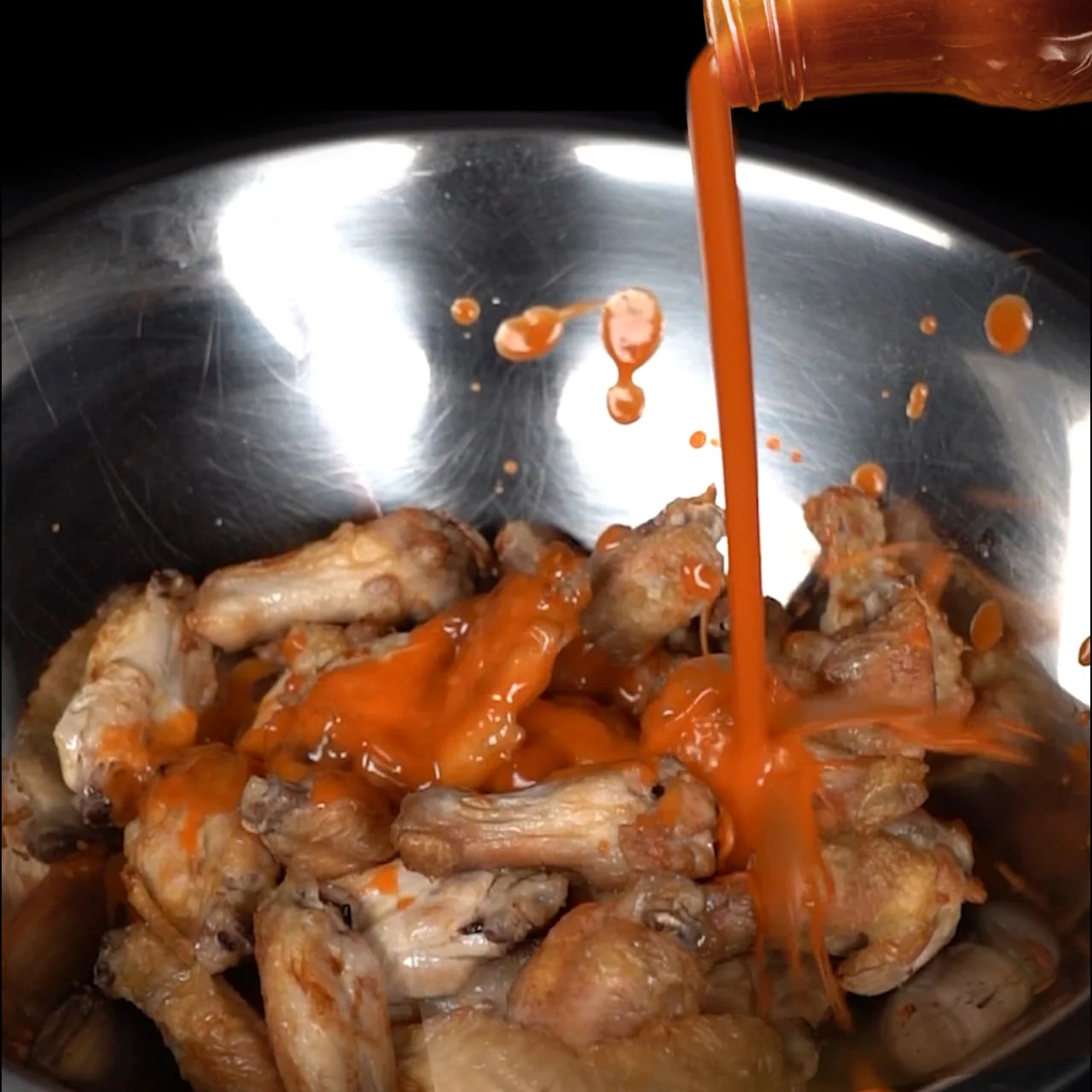 Frank's RedHot® Buffalo Wings Hot Sauce, 12 fl oz (2-Pack) - Image 6
