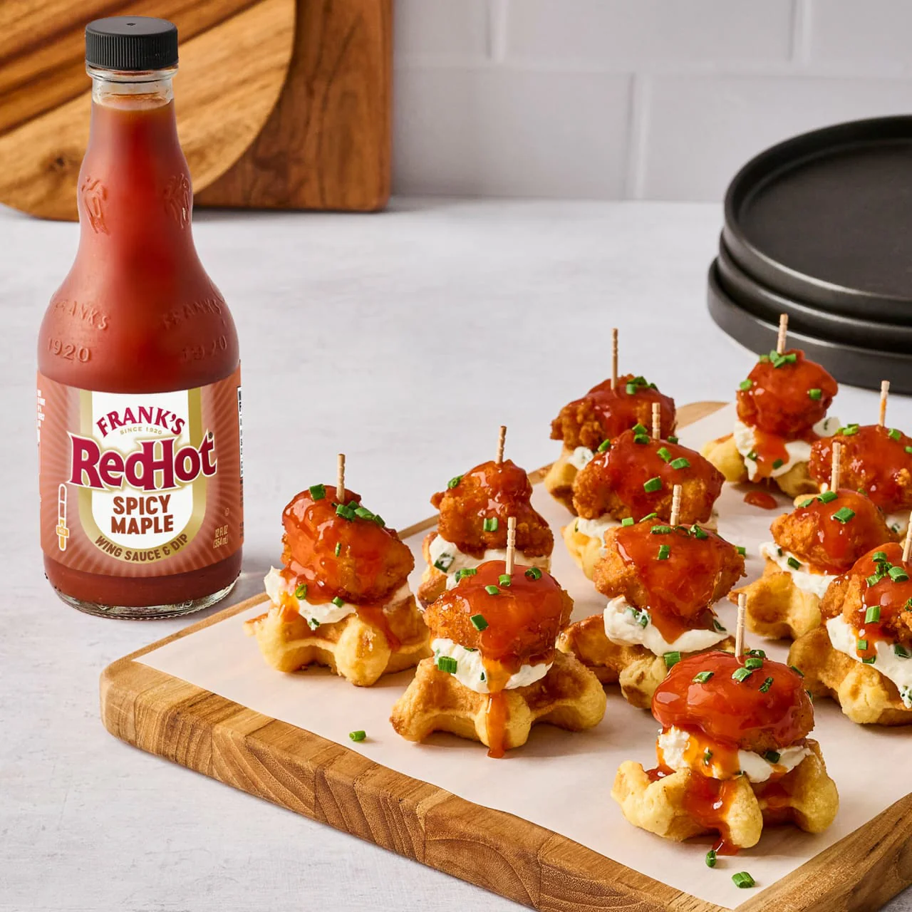 Frank's RedHot® Spicy Maple Wings Sauce, 12.0 fl oz - Image 12