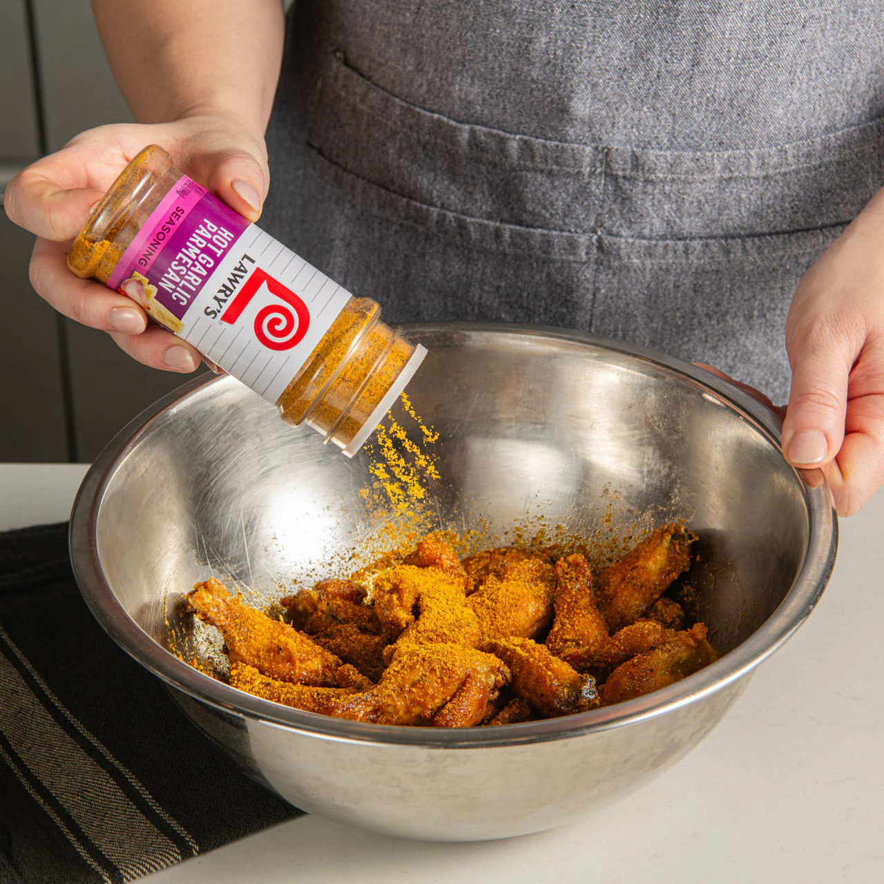 Lawry's® Hot Garlic Parmesan Seasoning, 5.11 oz - Image 9