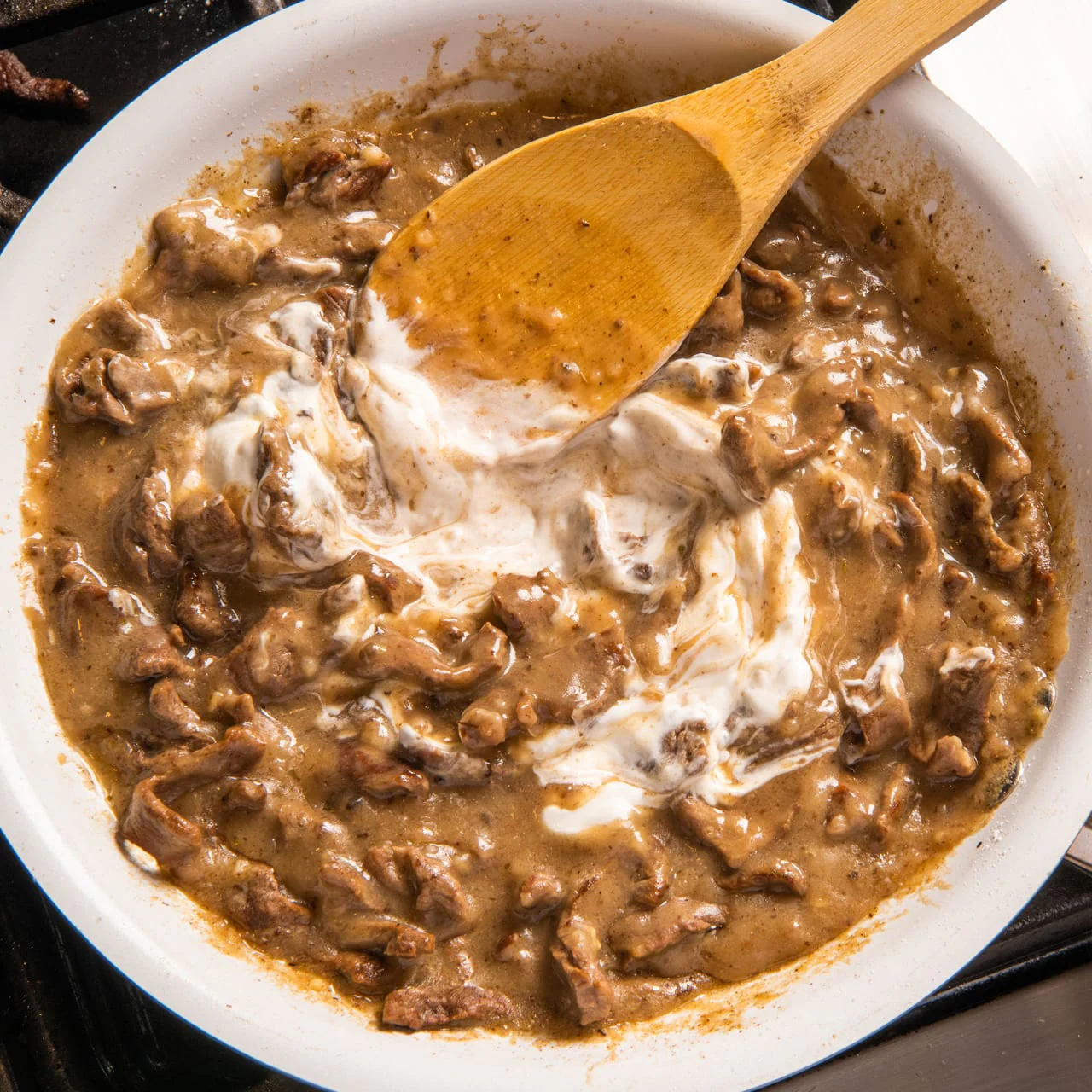 McCormick® Beef Stroganoff Sauce Seasoning Mix, 1.5 oz (6-Pack) - Image 4