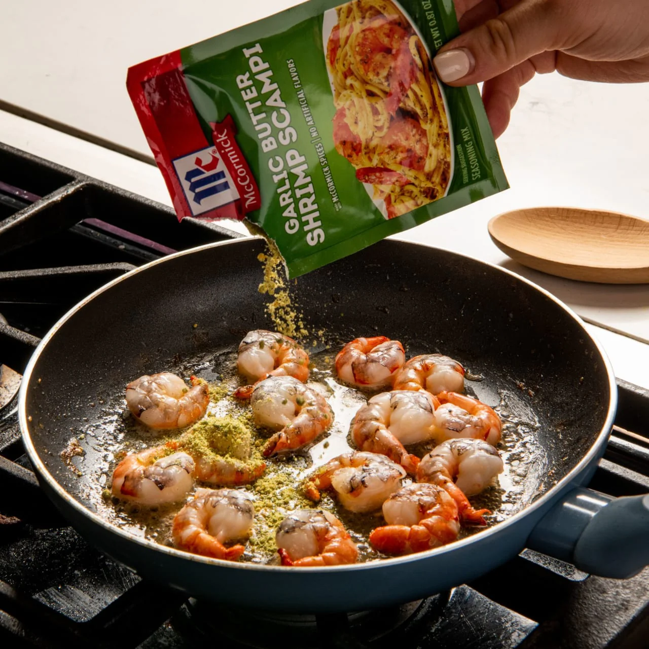 McCormick® Garlic Butter Shrimp Scampi, 0.87 oz (6-Pack) - Image 6