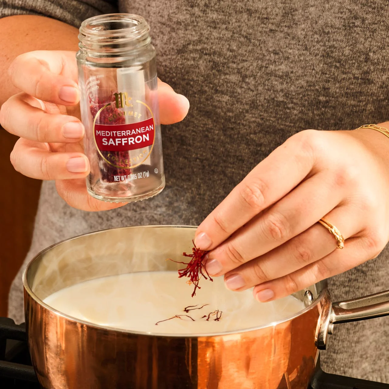 McCormick Gourmet™ Mediterranean Saffron, 0.04 oz - Image 6