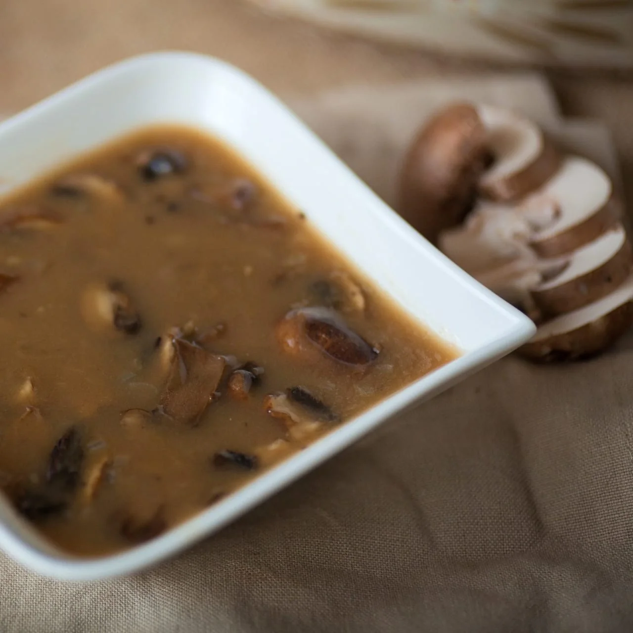 McCormick® Mushroom Gravy Mix, 0.75 oz (6-Pack) - Image 6