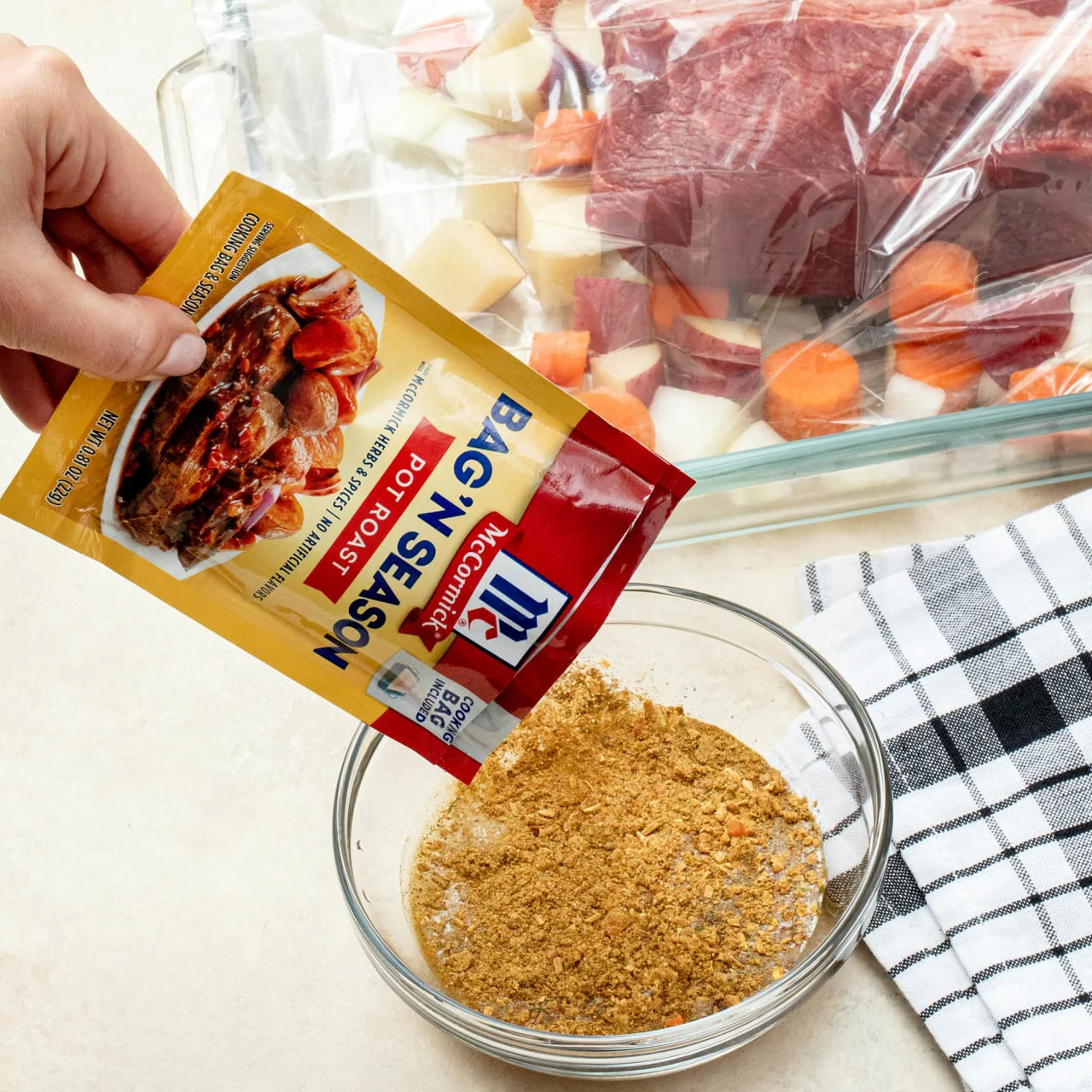 McCormick® Bag 'n Season® Pot Roast Cooking & Seasoning Mix, 0.81 oz (6-Pack) - Image 2