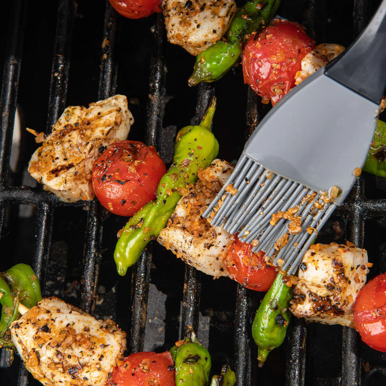 McCormick® Grill Mates® Tomato, Garlic & Basil Marinade Mix, 0.87 oz (6-Pack) - Image 5