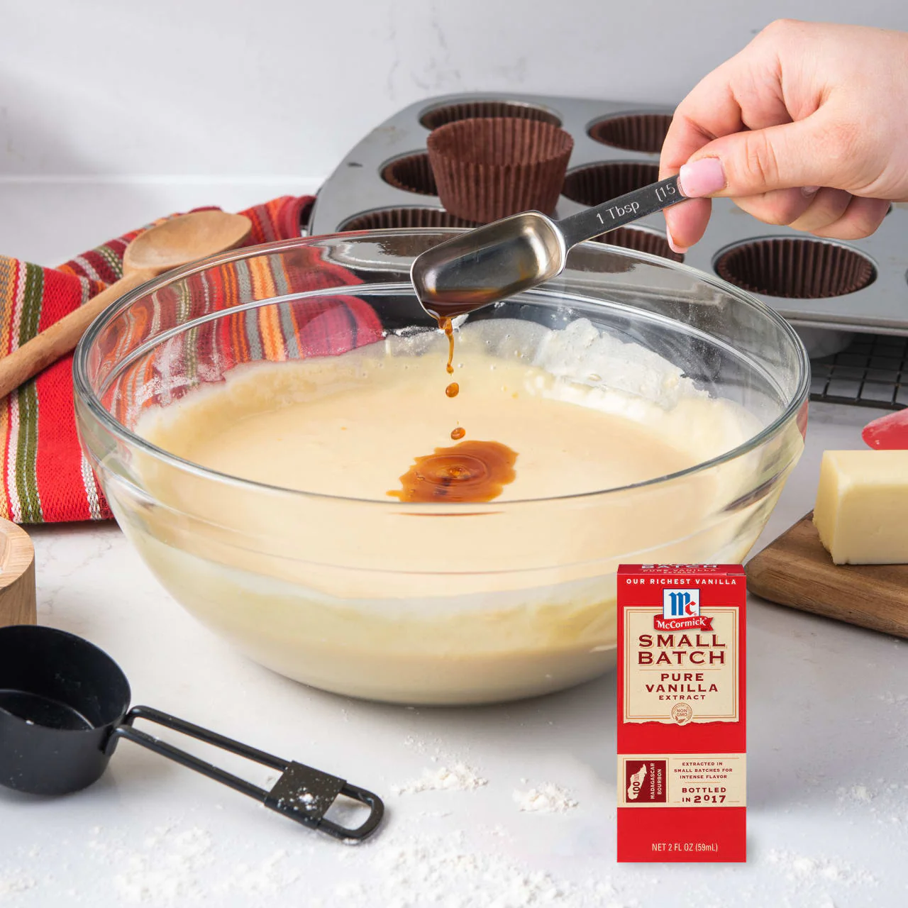 McCormick® Small Batch Pure Vanilla Extract, 2 fl oz - Image 5